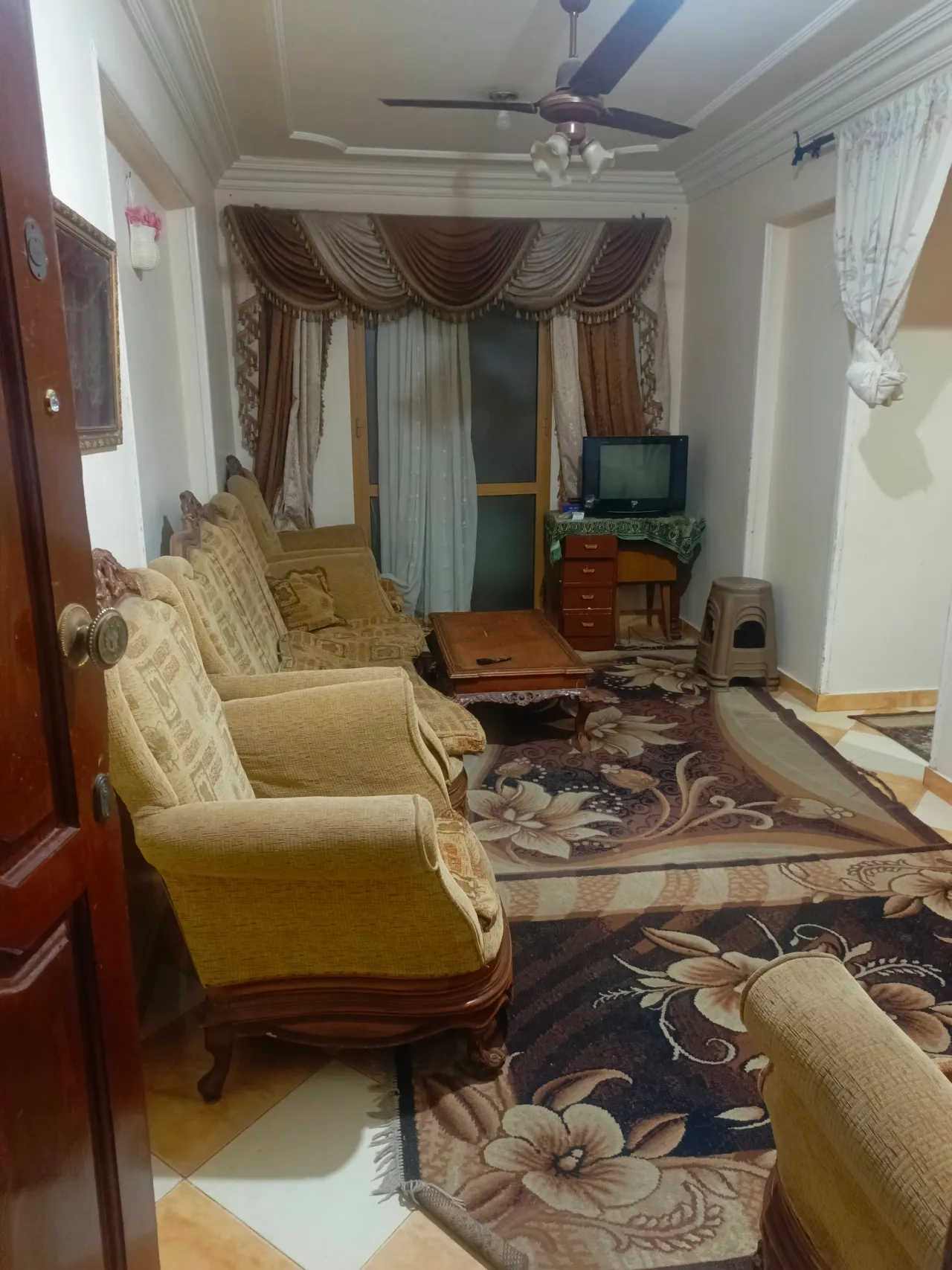 المندره بحري متفرع من شارع موريتانيا من عبد الناصر والمترو - Image 1