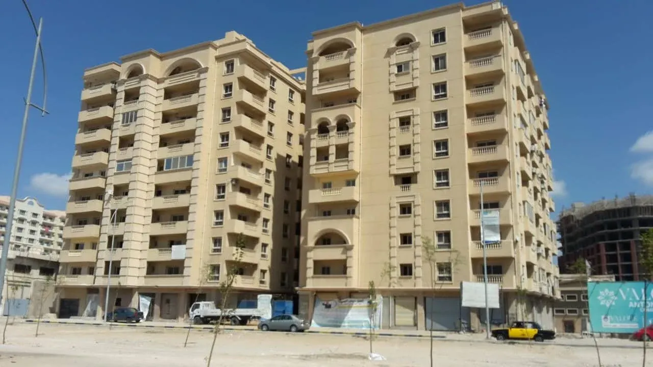 22 قنال المحمودية - امام حدائق انطونيادس  سموحة - Image 1
