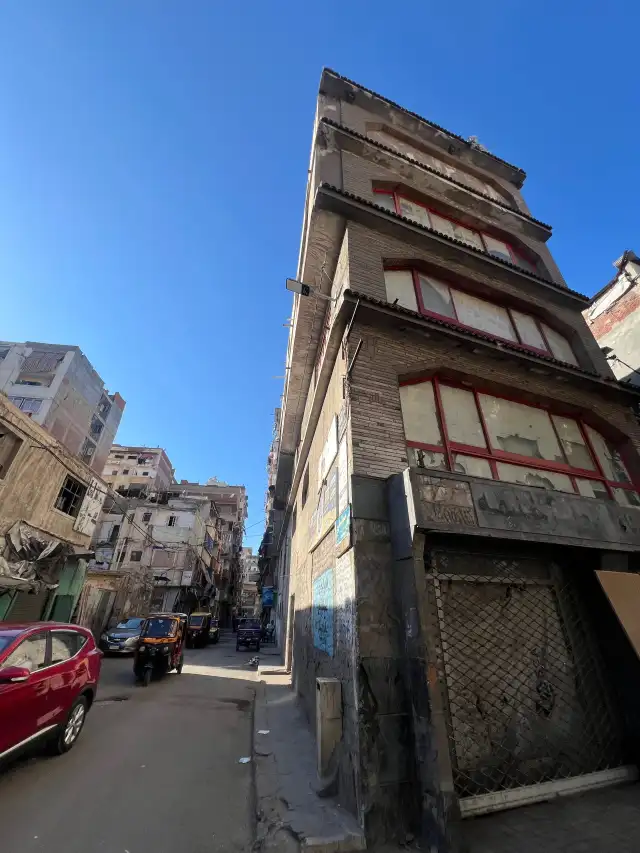### 🏢 مبنى تجاري للبيع – 156م 