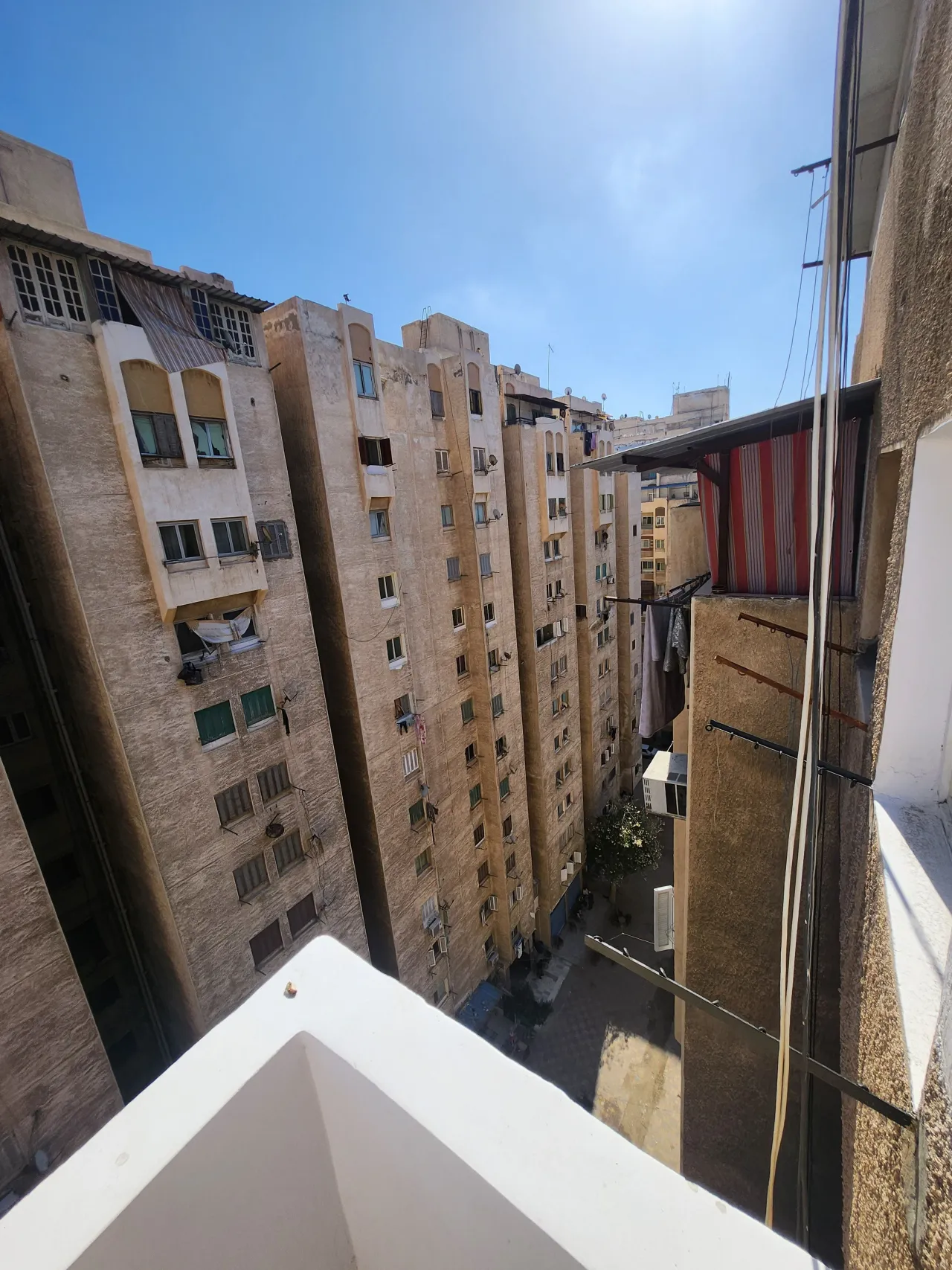 🏡 شقة للبيع في موقع مميز – فيو مباشر على المترو 🚇 - Image 1