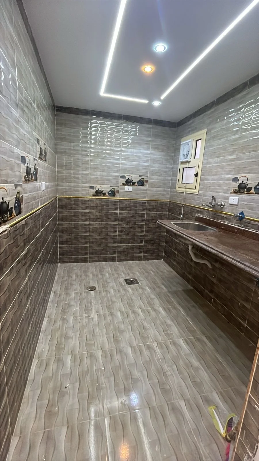 كود 172 شقة 110م للبيع في ميامي – شارع صلاح الدين شعبان – برج جامع الصفا  - Image 1